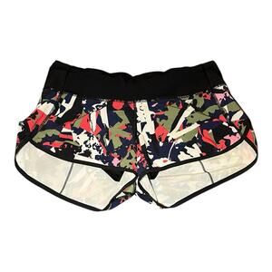 Lululemon Women’s Speed Short Pop Cut Boom Juice Multi Black Size 6 Abstract Gym